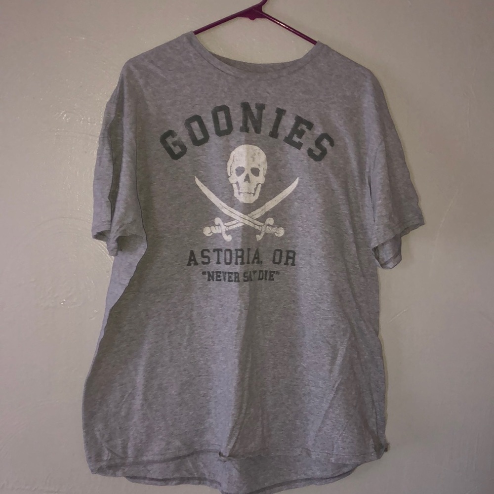 Tee
